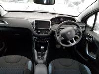 Peugeot 208 2013 - Автомобиль на запчасти