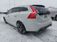 Volvo V60 2017 - Автомобиль на запчасти