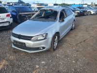 Volkswagen Jetta 2013 - Автомобиль на запчасти
