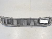Volkswagen Polo 2009-2017 Решетка бампера (посередине) Запчасть код: 6R0853677A