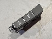Volkswagen Golf 7 Ohjauspaneeli painikkeilla Запчасть код: 5G1927238F  WZU
Тип кузова: 5-ust...
