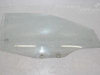 Mitsubishi Carisma 1995-2004 Стекло двери, правый (передний) Запчасть код: MR720213