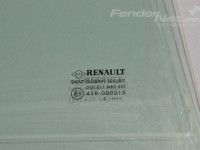 Renault Megane 2002-2009 Стекло треугольник задней двери, правый (универсал) Lisamärkmed: 43R-000015