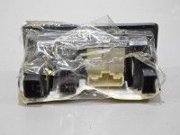 Toyota Avensis (T25) 2003-2008 Переключатель отопление лобового стекла Запчасть код: 84794-05010