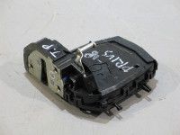 Toyota Prius 2003-2009 Замок двери, правый (задний) Запчасть код: 69050-47040