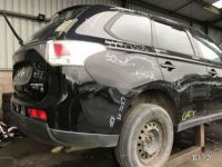 Mitsubishi Outlander 2013 - Автомобиль на запчасти