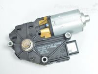 Honda CR-V Мотор для люк на крыше Запчасть код: 70450-SMG-E01
Тип кузова: Linnama...