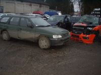 Ford Escort 1994 - Автомобиль на запчасти