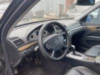 Mercedes-Benz E (W211) 2003 - Автомобиль на запчасти