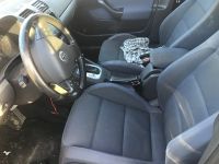 Volkswagen Golf 5 2004 - Автомобиль на запчасти