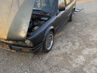 BMW 3 (E30) 1989 - Автомобиль на запчасти