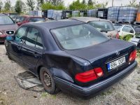 Mercedes-Benz E (W210) 1996 - Автомобиль на запчасти