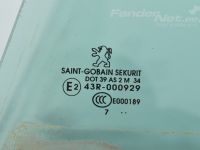 Peugeot 308 Стекло задней двери, левый Запчасть код: 9203HR
Тип кузова: 5-ust luukpära