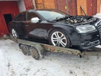 Audi A8 (D4) 2015 - Автомобиль на запчасти