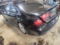Audi A8 (D4) 2015 - Автомобиль на запчасти
