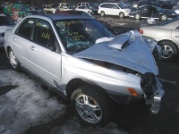 Subaru Impreza 2002 - Автомобиль на запчасти